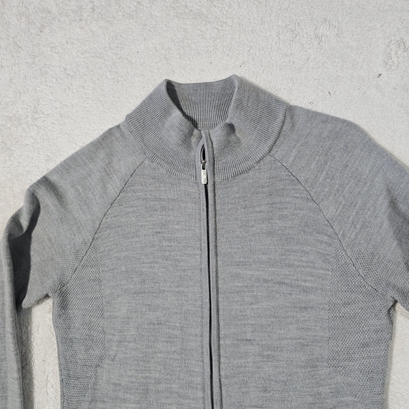 Lululemon Sweater Womens 8 Gray 100% Merino Wool Full Zip Jacket Knit Athletic - Picture 4 of 9